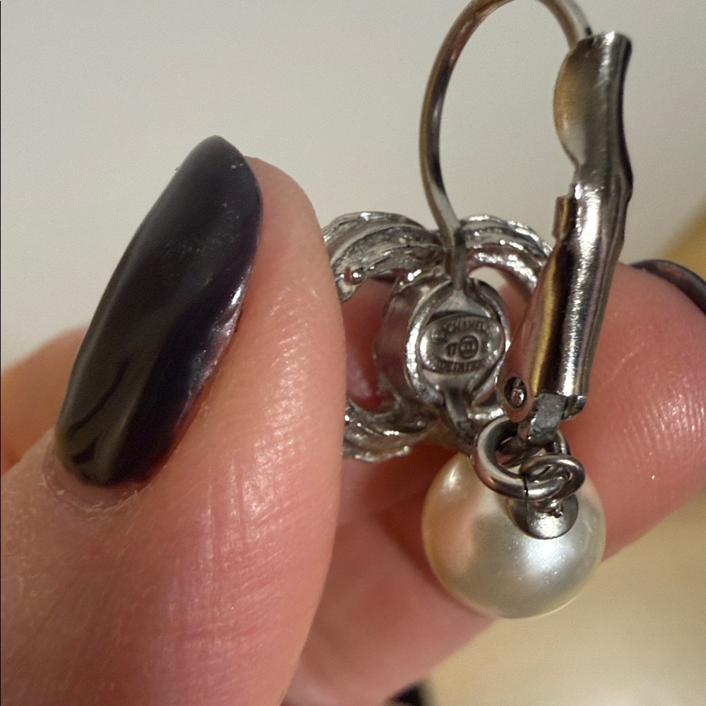 Chanel drop earrings - Picture 3 of 6